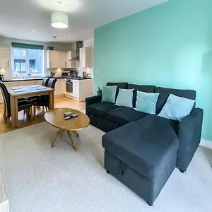  Apartment Beautiful, Contemporary 3 Bedroom
